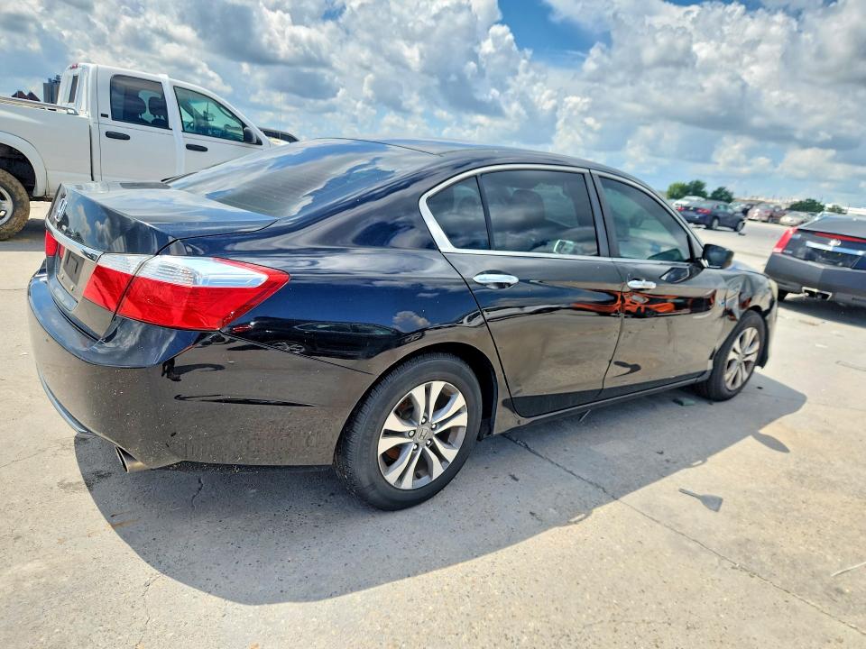 60238526 :رقم المزاد ، 1HGCR2F37FA146576 vin ، 2015 Honda Accord مزاد بيع