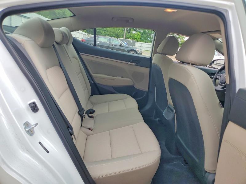 63219206 :رقم المزاد ، 5NPD84LF6HH022665 vin ، 2017 Hyundai Elantra مزاد بيع