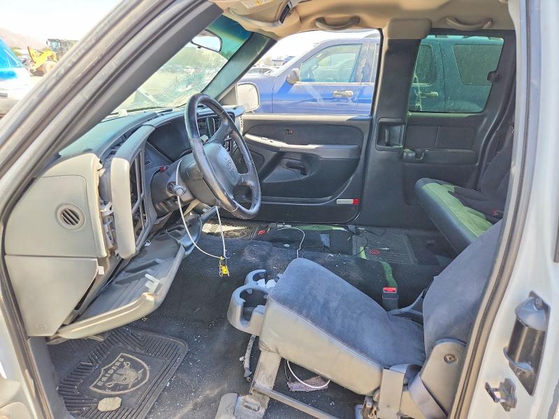 2002 Chevrolet Silverado მანქანა იყიდება აუქციონზე, vin: 2GCEC19V221328349, აუქციონის ნომერი: 56371926