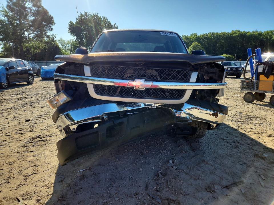 2005 Chevrolet Silverado მანქანა იყიდება აუქციონზე, vin: 2GCEC13T751368681, აუქციონის ნომერი: 60811886