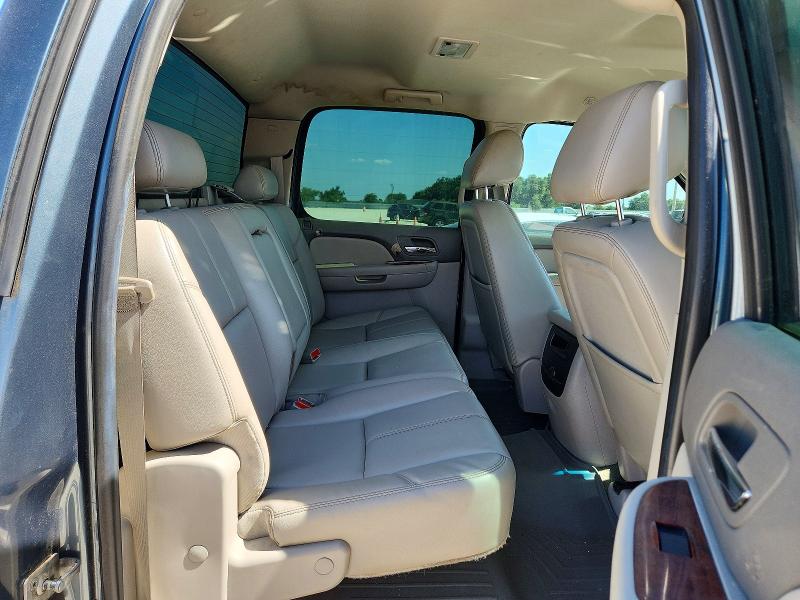 62524396 :رقم المزاد ، 1GT121C84BF262075 vin ، 2011 Gmc Sierra مزاد بيع