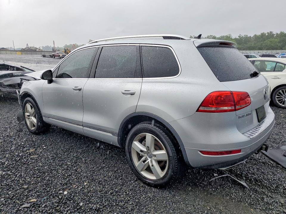 60226286 :رقم المزاد ، WVGEK9BP1CD009829 vin ، 2012 Volkswagen Touareg مزاد بيع