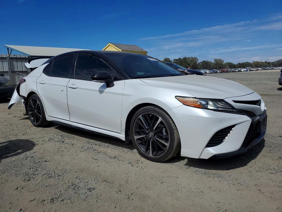Продаж на аукціоні авто 2019 Toyota Camry, vin: 4T1B61HK1KU288878, номер лоту: 61782736