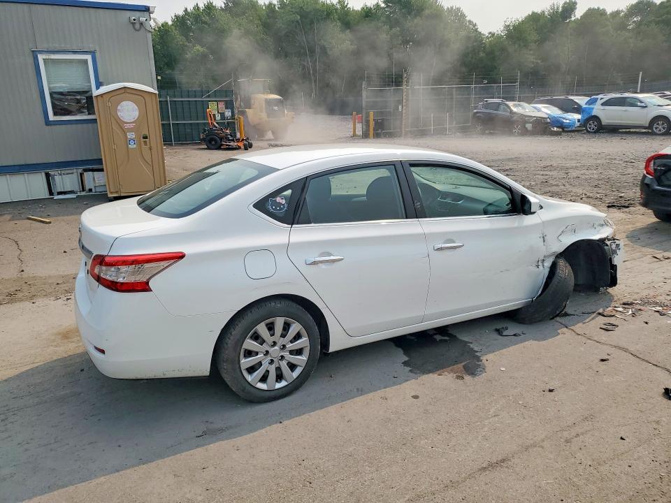 2015 Nissan Sentra მანქანა იყიდება აუქციონზე, vin: 3N1AB7AP7FY248024, აუქციონის ნომერი: 61150976