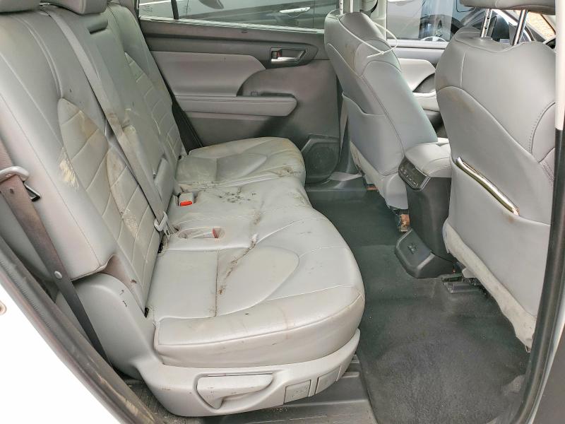 2022 Toyota Highlander მანქანა იყიდება აუქციონზე, vin: 5TDGZRBH4NS221536, აუქციონის ნომერი: 60814656