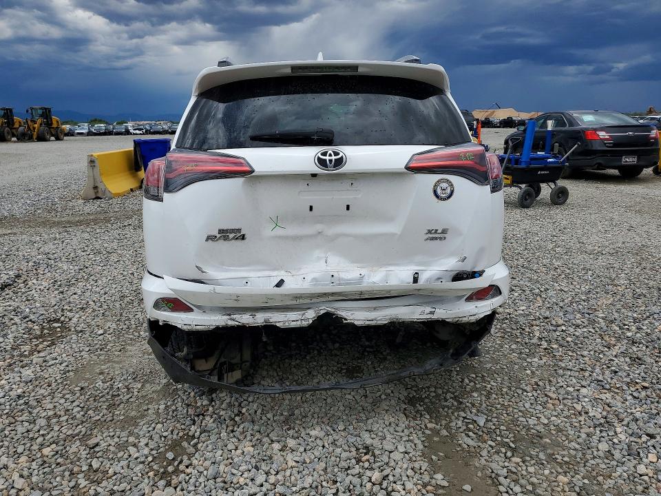 2016 Toyota Rav4 მანქანა იყიდება აუქციონზე, vin: 2T3RFREV0GW422497, აუქციონის ნომერი: 60690726