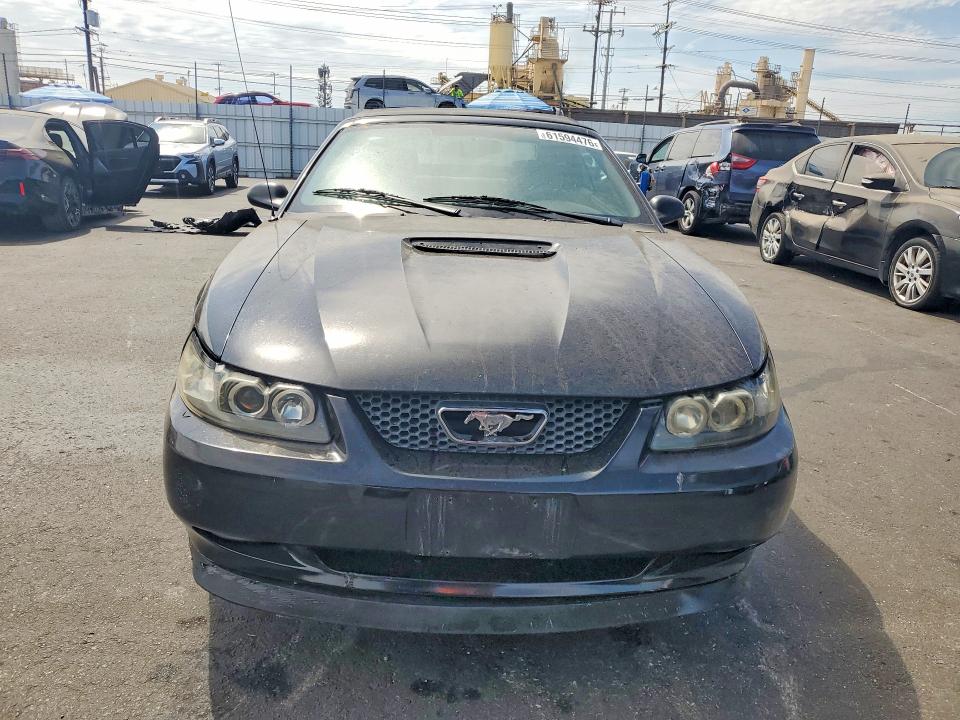 2000 Ford Mustang მანქანა იყიდება აუქციონზე, vin: 1FAFP4444YF192886, აუქციონის ნომერი: 61594476