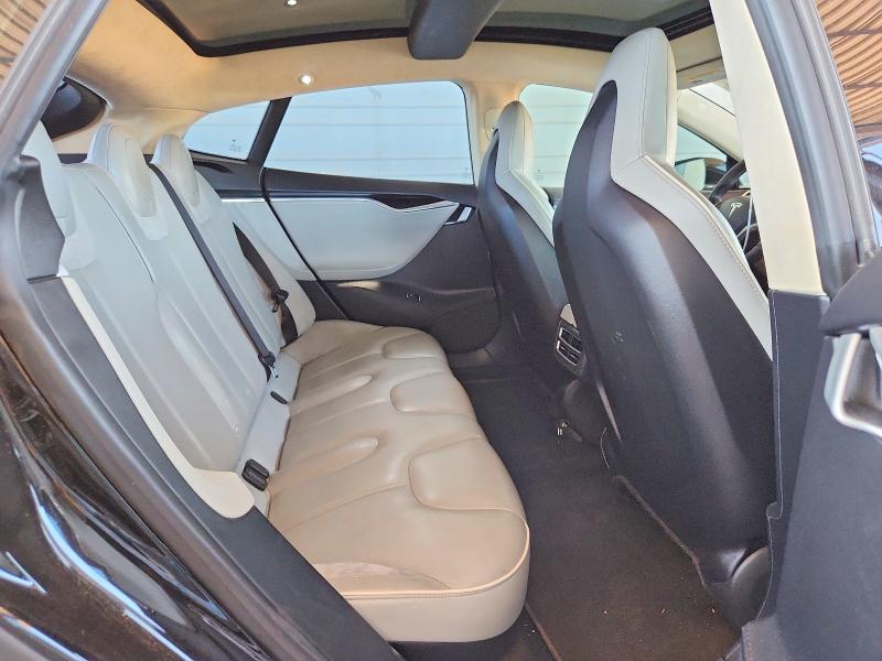2013 Tesla Model S მანქანა იყიდება აუქციონზე, vin: 5YJSA1DP0DFP15418, აუქციონის ნომერი: 62860636