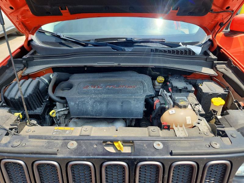61174056 :رقم المزاد ، ZACCJBBT8GPD29742 vin ، 2016 Jeep Renegade مزاد بيع