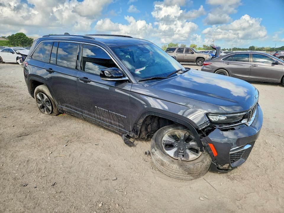 62408626 :رقم المزاد ، 1C4RJYB63P8822498 vin ، 2023 Jeep Grand Cherokee مزاد بيع