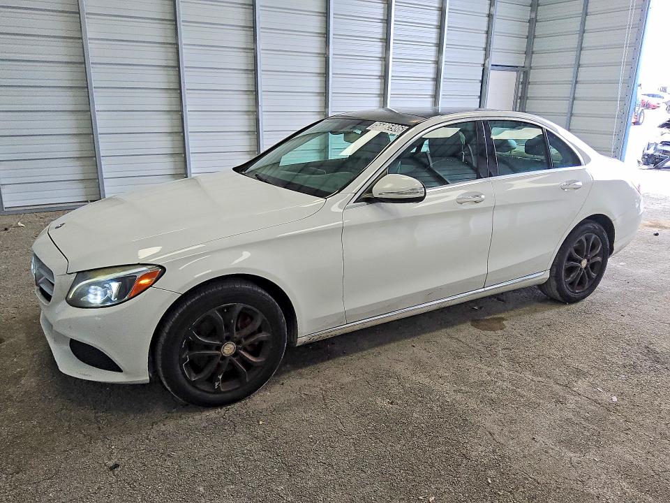 2015 Mercedes-benz C მანქანა იყიდება აუქციონზე, vin: 55SWF4KB1FU015226, აუქციონის ნომერი: 55385986