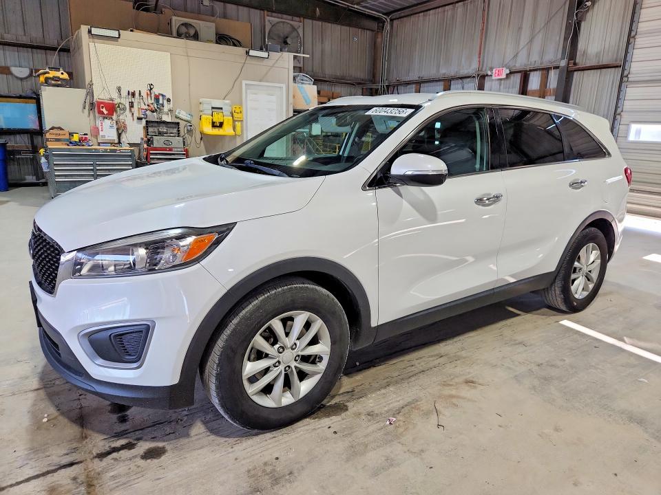 60043256 :رقم المزاد ، 5XYPG4A34HG197531 vin ، 2017 Kia Sorento مزاد بيع