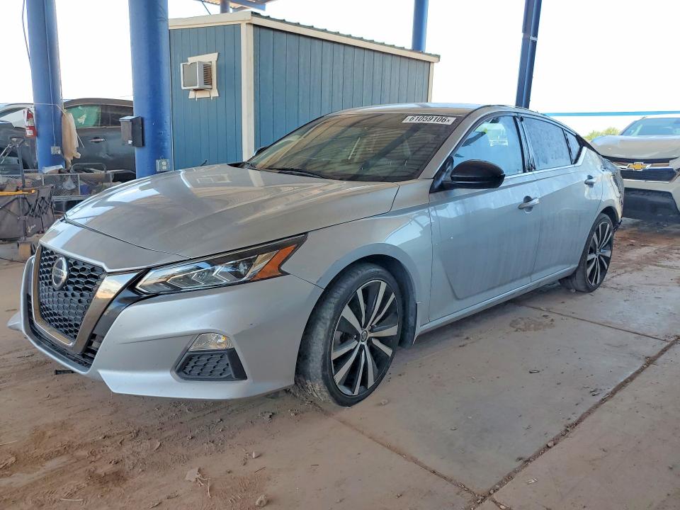61059106 :رقم المزاد ، 1N4BL4CVXMN411869 vin ، 2021 Nissan Altima مزاد بيع