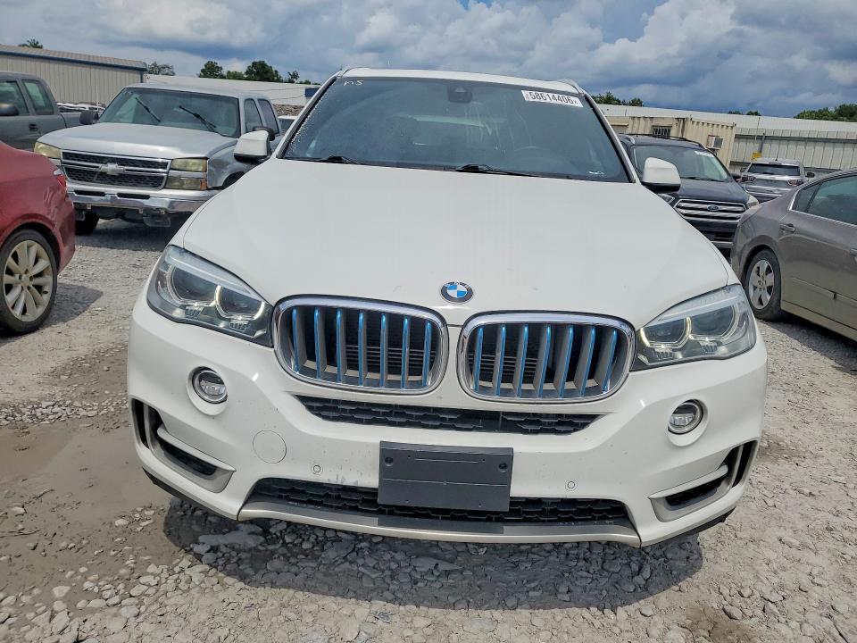 58614406 :رقم المزاد ، 5UXKT0C54J0W01905 vin ، 2018 Bmw X5 مزاد بيع