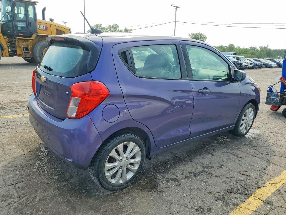 60453656 :رقم المزاد ، KL8CD6SA7HC823831 vin ، 2017 Chevrolet Spark مزاد بيع