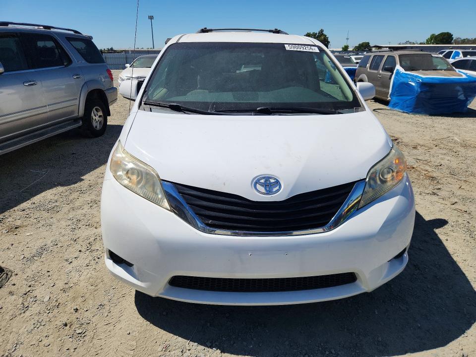 Продаж на аукціоні авто 2011 Toyota Sienna, vin: 5TDKK3DC7BS085346, номер лоту: 59009256