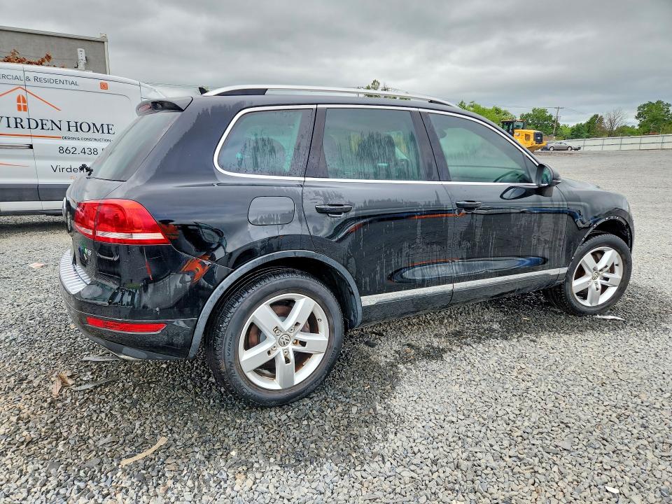 Aukcja sprzedaży 2011 Volkswagen Touareg, vin: WVGFF9BP4BD005930, numer aukcji: 60113116