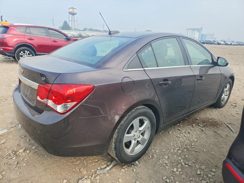 61059766 :رقم المزاد ، 1G1PC5SB4F7139459 vin ، 2015 Chevrolet Cruze مزاد بيع