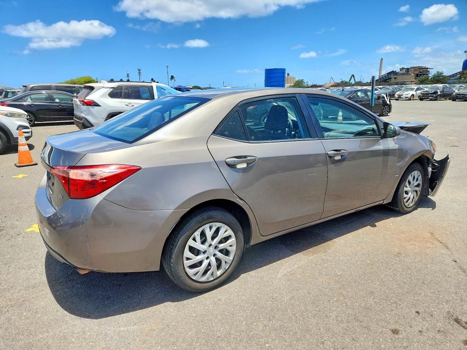 Продажа на аукционе авто 2017 Toyota Corolla, vin: 5YFBURHE6HP731423, номер лота: 60200616