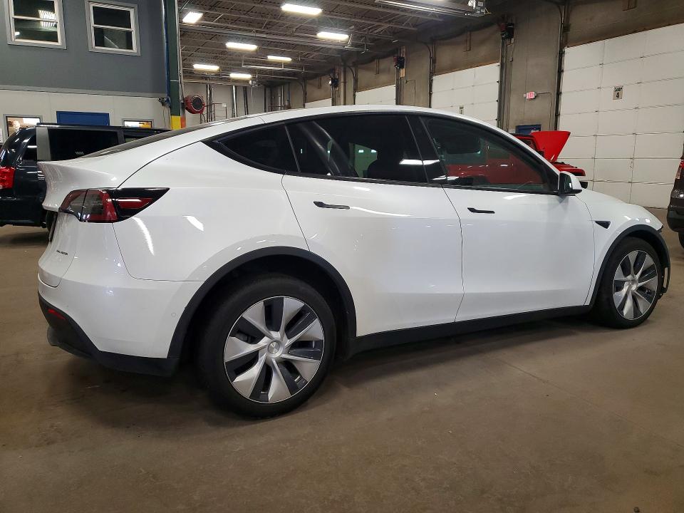 Продажа на аукционе авто 2022 Tesla Model Y, vin: 7SAYGAEE0NF516511, номер лота: 62130996
