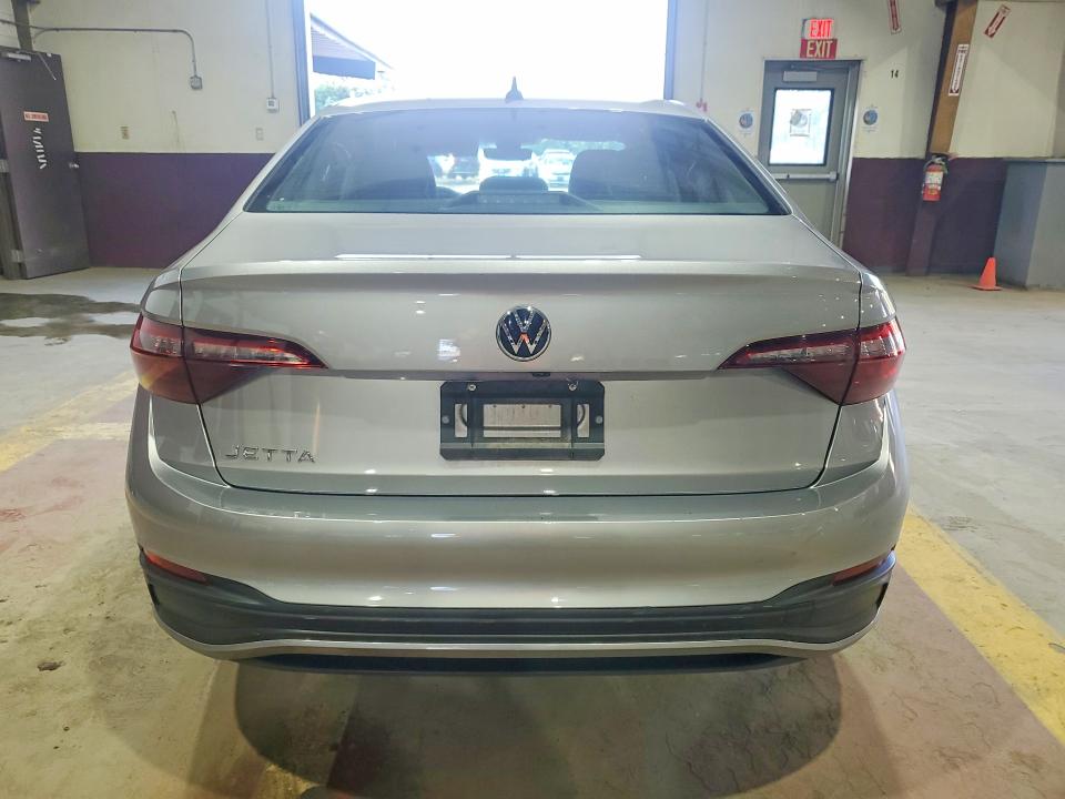 62395256 :رقم المزاد ، 3VW5M7BUXRM078652 vin ، 2024 Volkswagen Jetta مزاد بيع