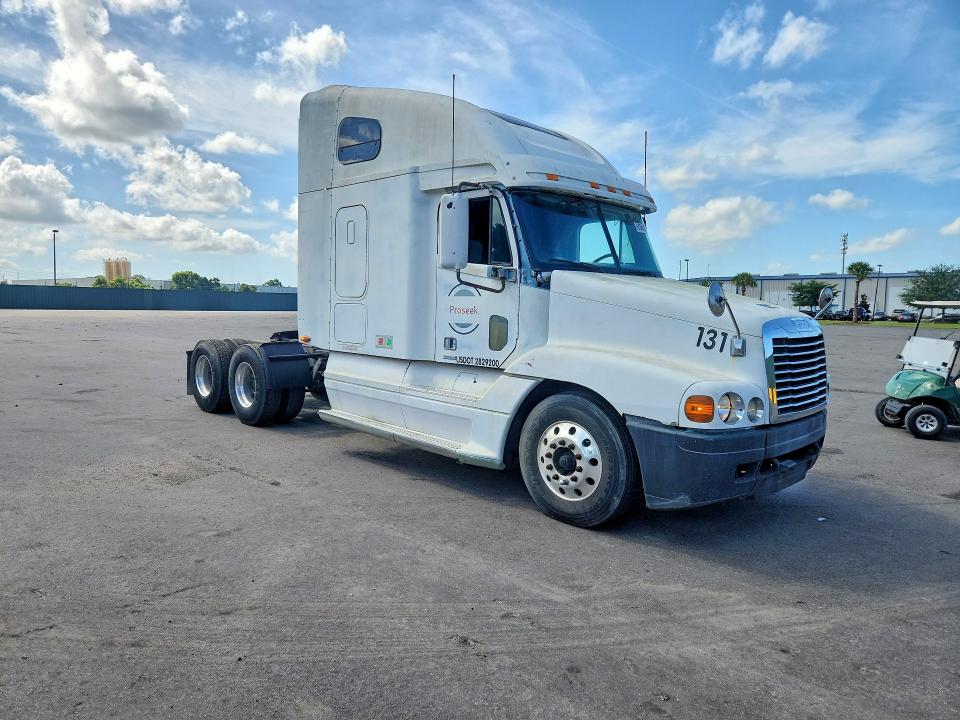 Продаж на аукціоні авто 2002 Freightliner Conventional, vin: 1FUJBBCG62LG28029, номер лоту: 61949196