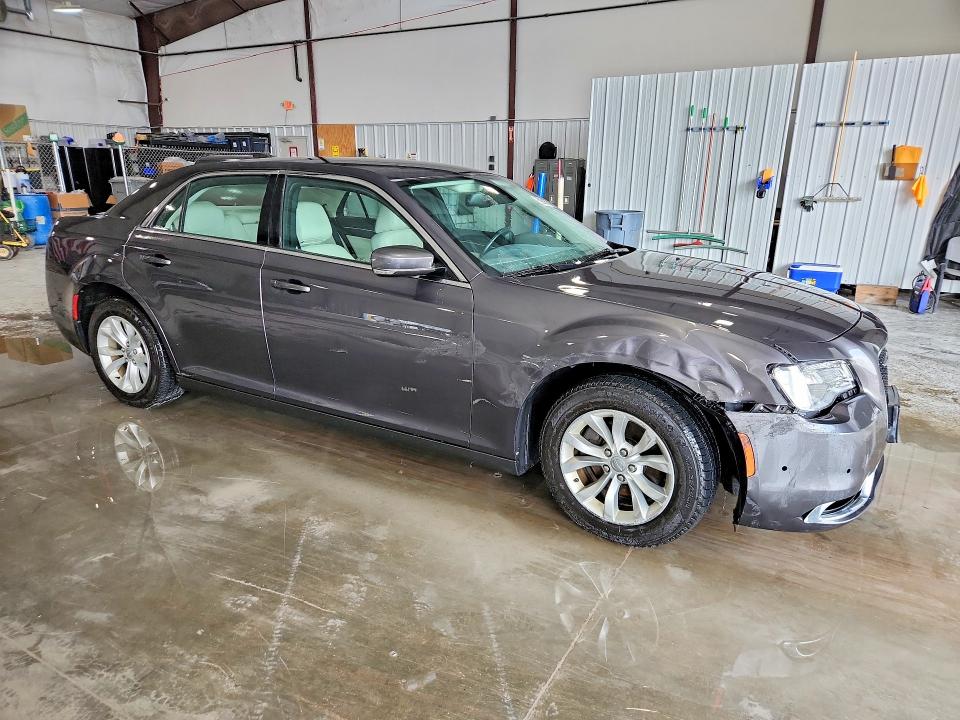 Продажа на аукционе авто 2015 Chrysler 300, vin: 2C3CCAAG2FH772675, номер лота: 59009696