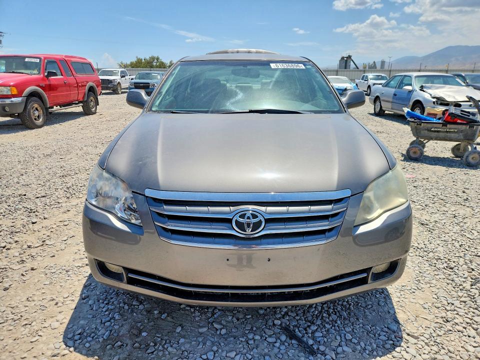 Aukcja sprzedaży 2005 Toyota Avalon, vin: 4T1BK36B25U015902, numer aukcji: 61636896