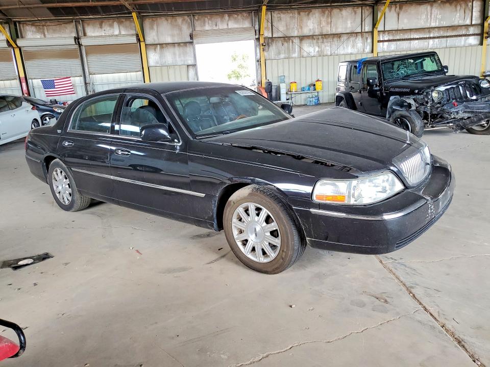 62626196 :رقم المزاد ، 2LNHM82V09X610697 vin ، 2009 Lincoln Town Car مزاد بيع