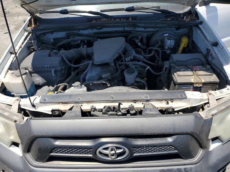 61525186 :رقم المزاد ، 5TFTX4CN9EX041510 vin ، 2014 Toyota Tacoma مزاد بيع