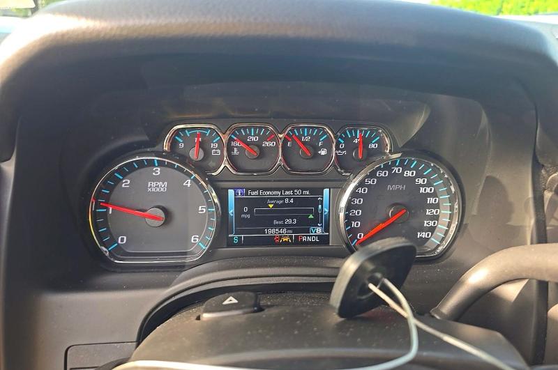 61905626 :رقم المزاد ، 1GNSKBKC0LR111239 vin ، 2020 Chevrolet Tahoe مزاد بيع