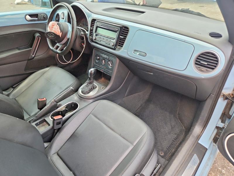 63052106 :رقم المزاد ، 3VWJX7ATXCM605739 vin ، 2012 Volkswagen Beetle مزاد بيع