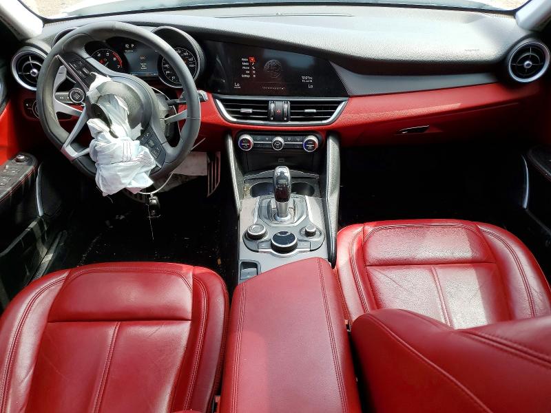 60396566 :رقم المزاد ، ZARFAEDN4J7597226 vin ، 2018 Alfa Romeo Giulia مزاد بيع