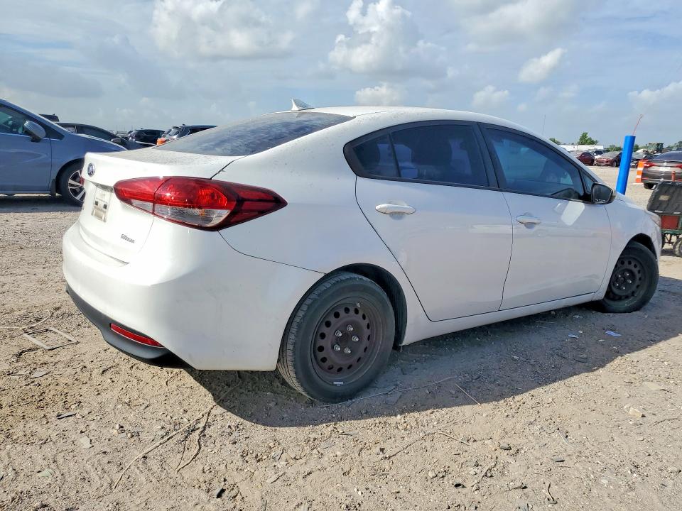 Продаж на аукціоні авто 2018 Kia Forte, vin: 3KPFK4A72JE218411, номер лоту: 59786136