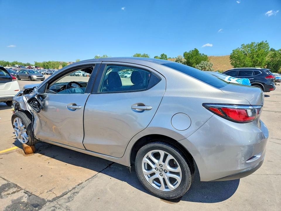 Продаж на аукціоні авто 2016 Scion Ia, vin: 3MYDLBZV1GY140286, номер лоту: 60970686