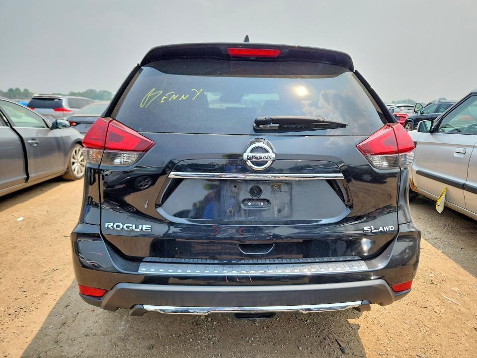 61003166 :رقم المزاد ، 5N1AT2MV1HC754964 vin ، 2017 Nissan Rogue مزاد بيع
