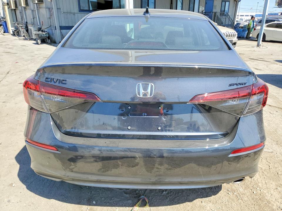 Продаж на аукціоні авто 2026 Honda Civic, vin: 2HGFE2F51TH601171, номер лоту: 61189076