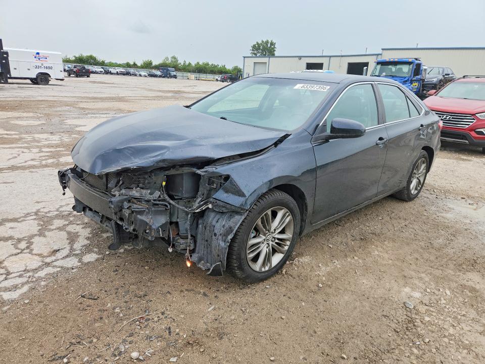 63397396 :رقم المزاد ، 4T1BF1FK9GU540581 vin ، 2016 Toyota Camry مزاد بيع