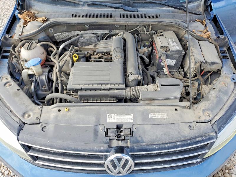 58205686 :رقم المزاد ، 3VW2B7AJ9HM267484 vin ، 2017 Volkswagen Jetta مزاد بيع