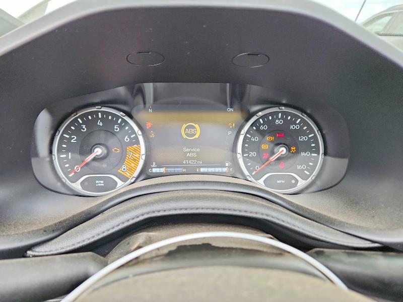 2022 Jeep Renegade მანქანა იყიდება აუქციონზე, vin: ZACNJDB10NPN62379, აუქციონის ნომერი: 61995696