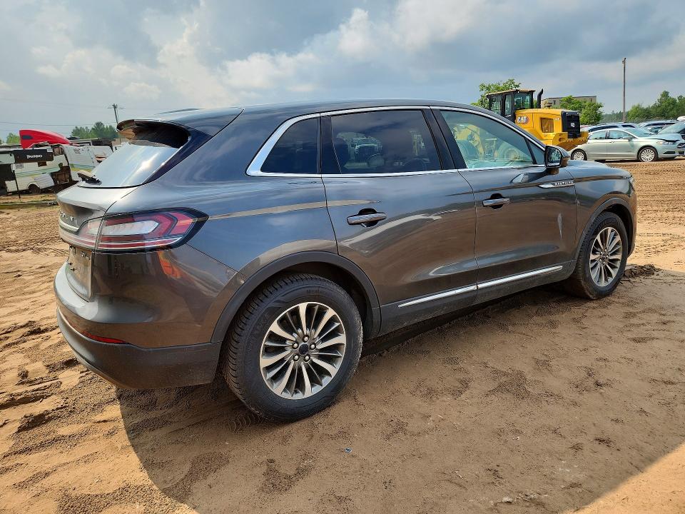Продажа на аукционе авто 2020 Lincoln Nautilus, vin: 2LMPJ8J95LBL31926, номер лота: 61221246