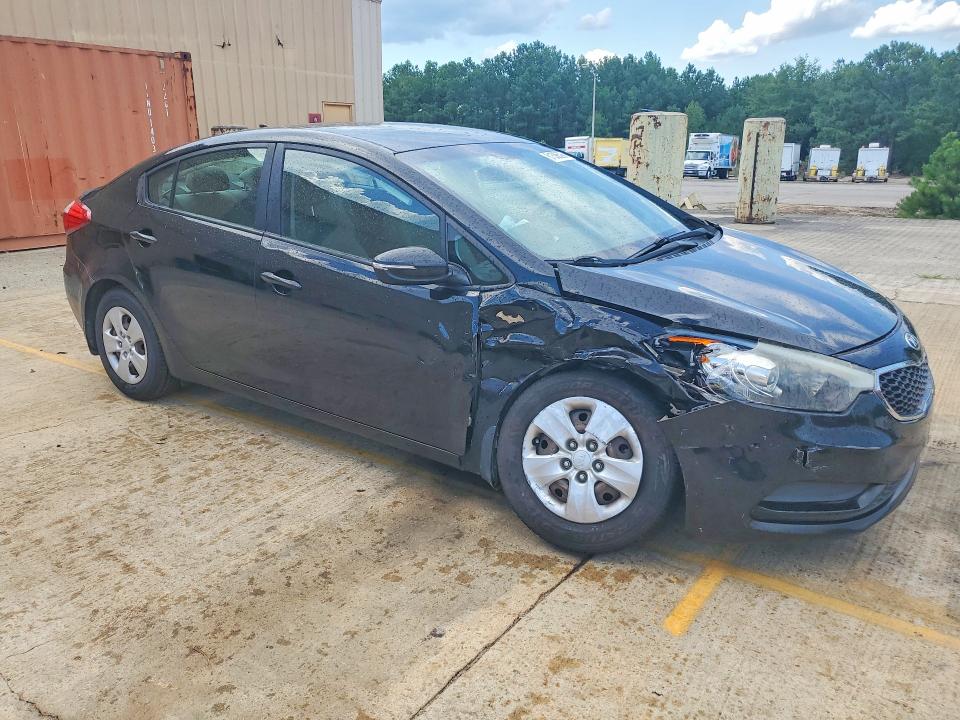 2016 Kia Forte მანქანა იყიდება აუქციონზე, vin: KNAFX4A68G5513880, აუქციონის ნომერი: 61536586