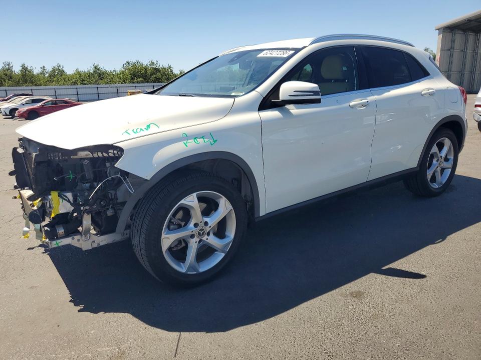 62427286 :رقم المزاد ، WDCTG4EBXJJ432174 vin ، 2018 Mercedes-benz Gla مزاد بيع