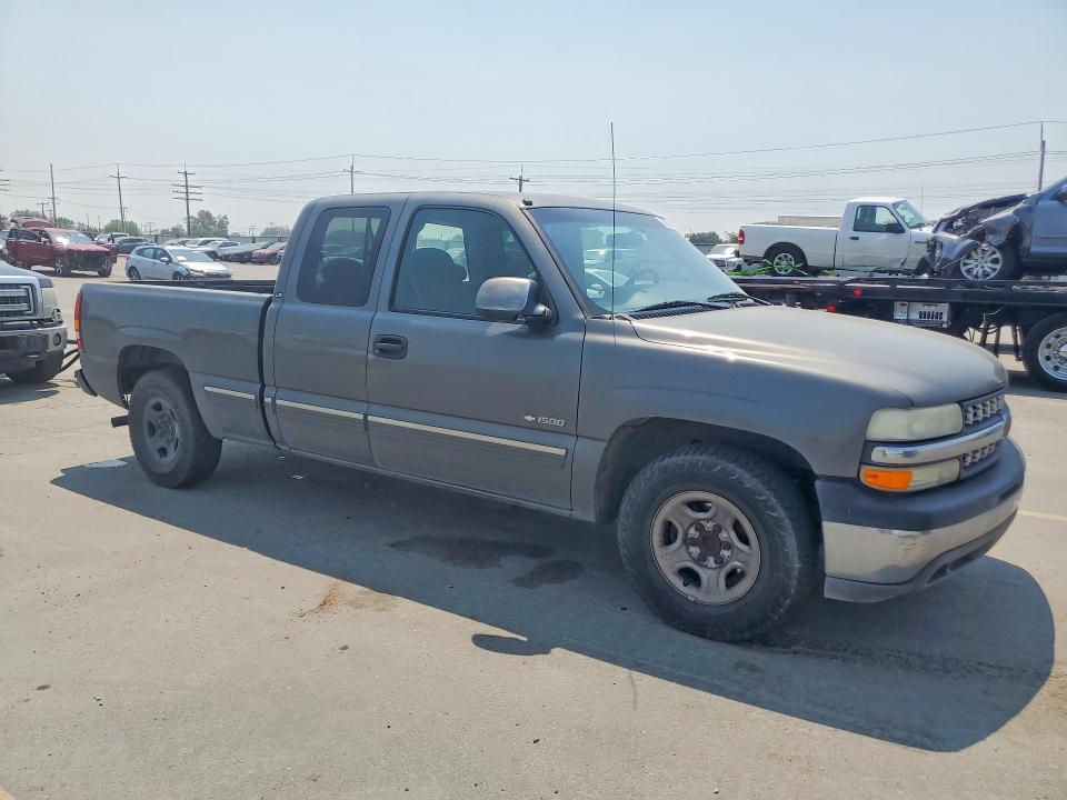 62623146 :رقم المزاد ، 2GCEC19V121233975 vin ، 2002 Chevrolet Silverado مزاد بيع