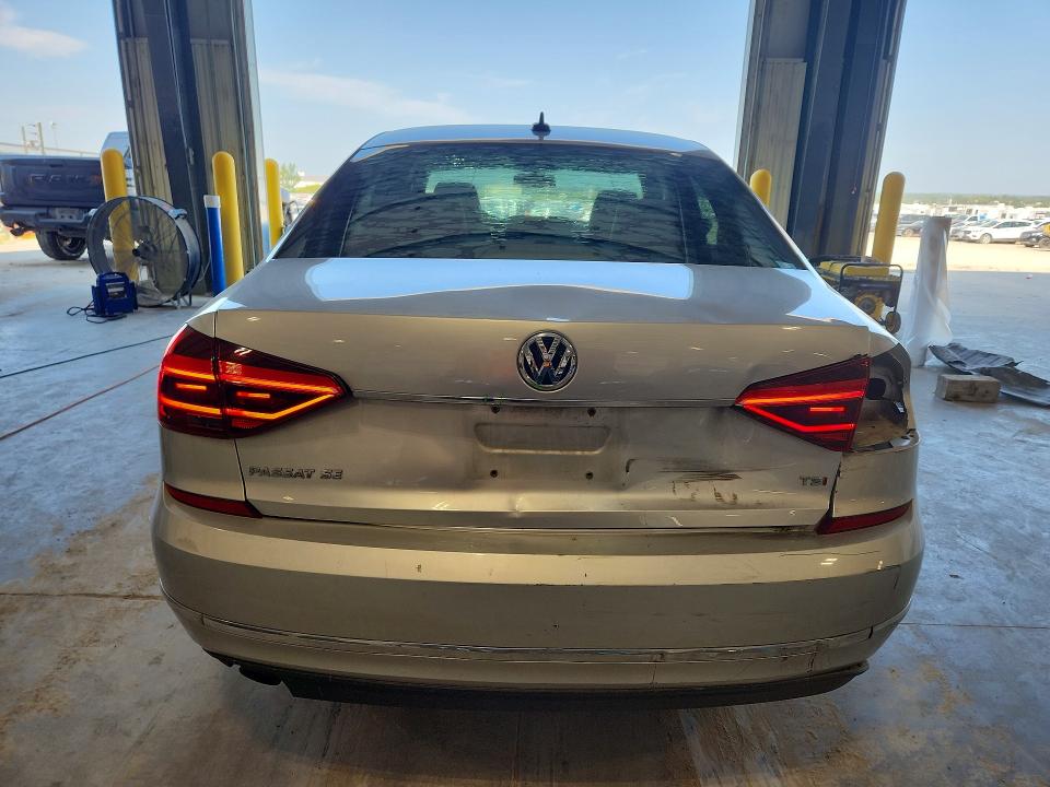 Aukcja sprzedaży 2018 Volkswagen Passat, vin: 1VWBA7A30JC020608, numer aukcji: 62675746