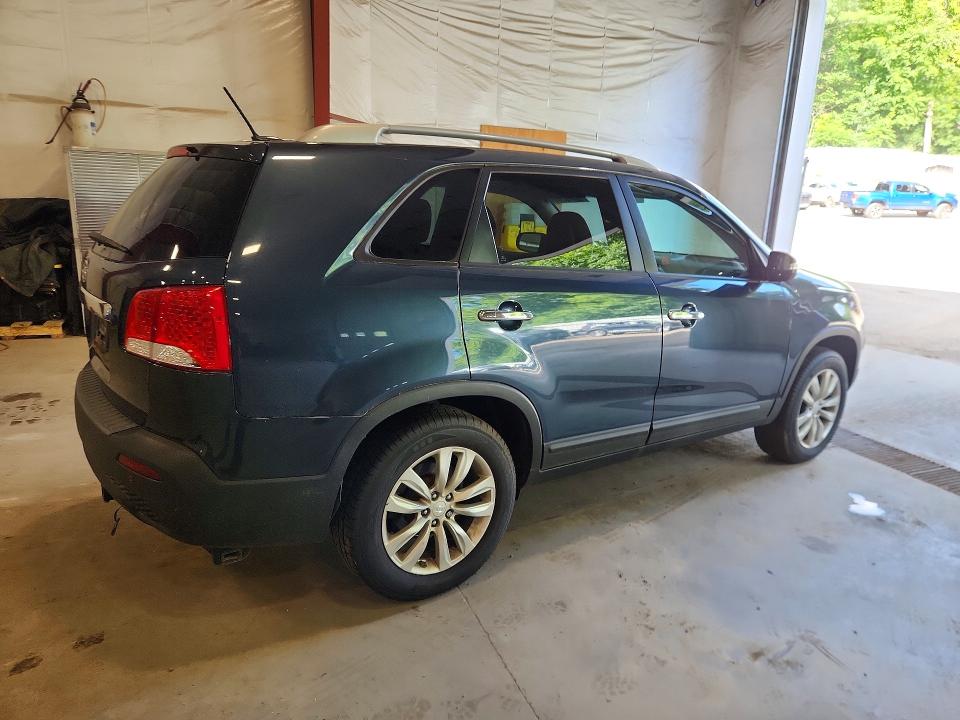 2011 Kia Sorento მანქანა იყიდება აუქციონზე, vin: 5XYKT4A26BG119885, აუქციონის ნომერი: 59716366