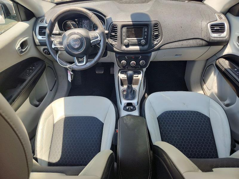 58890746 :رقم المزاد ، 3C4NJCBB5JT495190 vin ، 2018 Jeep Compass مزاد بيع