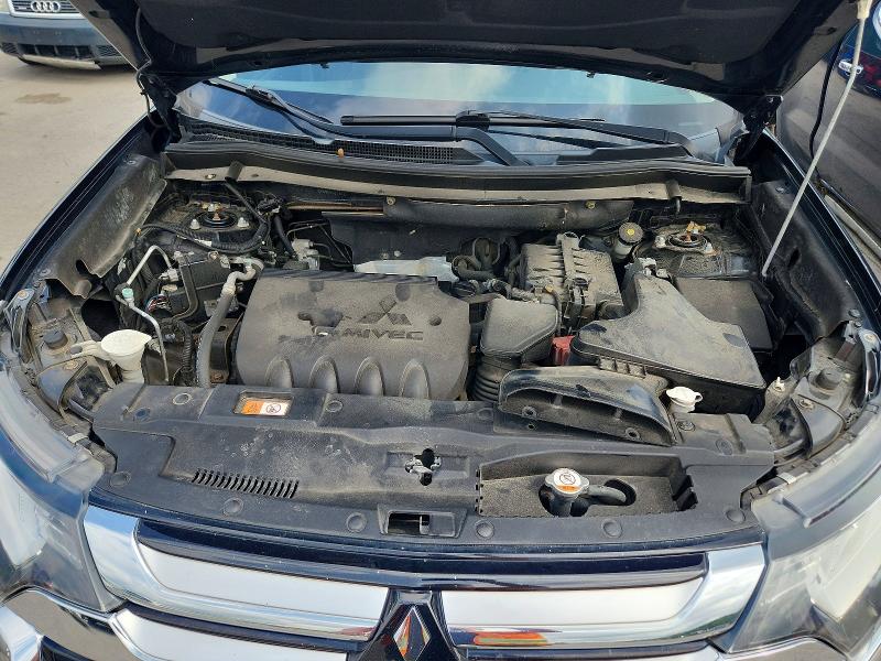 Auction sale of the 2016 Mitsubishi Outlander, vin: JA4AZ3A39GZ037892, lot number: 61933916