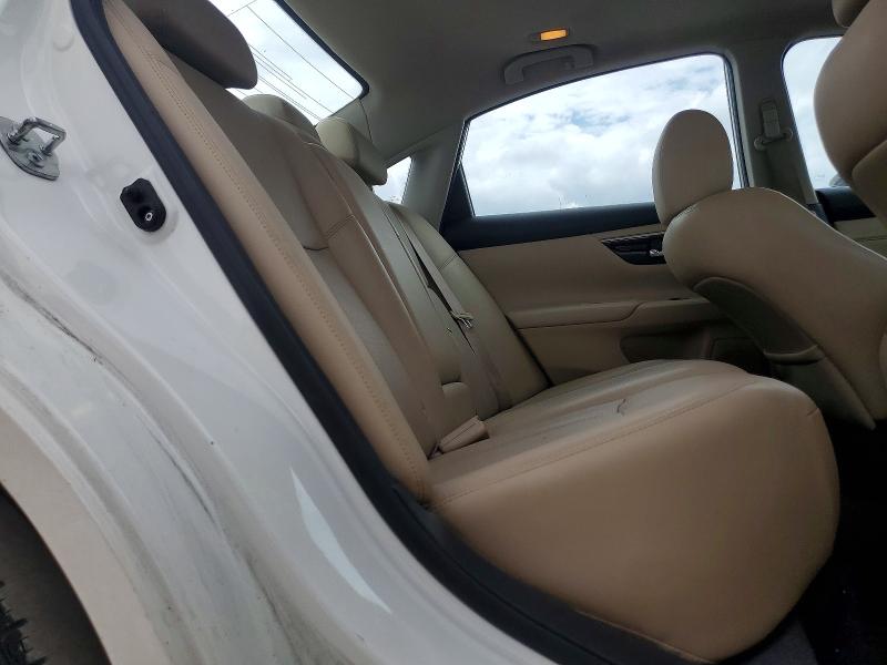 2015 Nissan Altima მანქანა იყიდება აუქციონზე, vin: 1N4AL3APXFN323241, აუქციონის ნომერი: 61980766