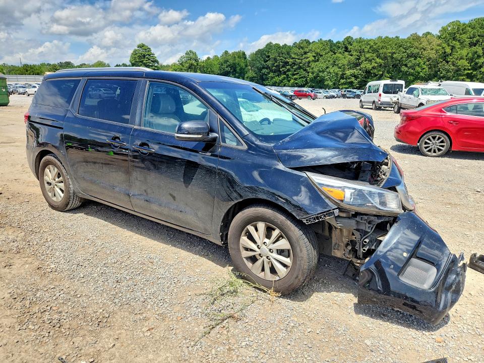 61092396 :رقم المزاد ، KNDMB5C11J6425383 vin ، 2018 Kia Sedona مزاد بيع